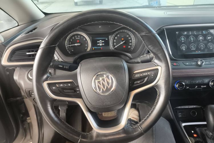 Used Buick GL6 2018 18T 5-seat Luxury Model