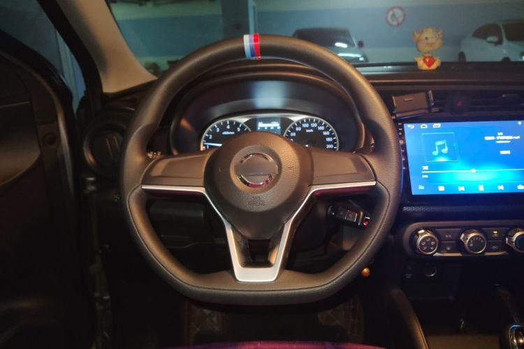 Used Nissan Kicks 2021 1.5L XE Manual Cool Edition
