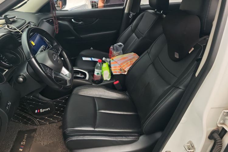 Used Nissan X-Trail 2021 2.0L CVT 2WD XL Premium SmartConnect Deluxe Edition Left Front Seat