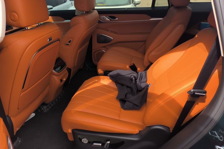 Used Wey Lanshan 2025 Four-Wheel Drive Max
