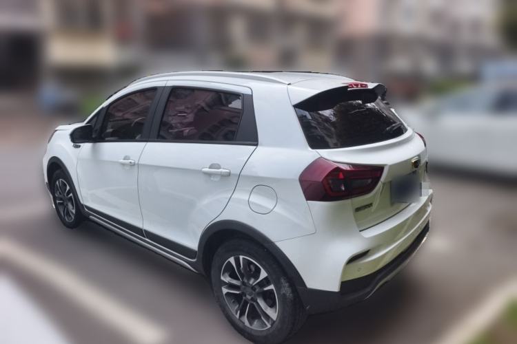 Used Geely Auto Vision X3 2019 Upgraded Model 1.5L Manual Luxury Version
