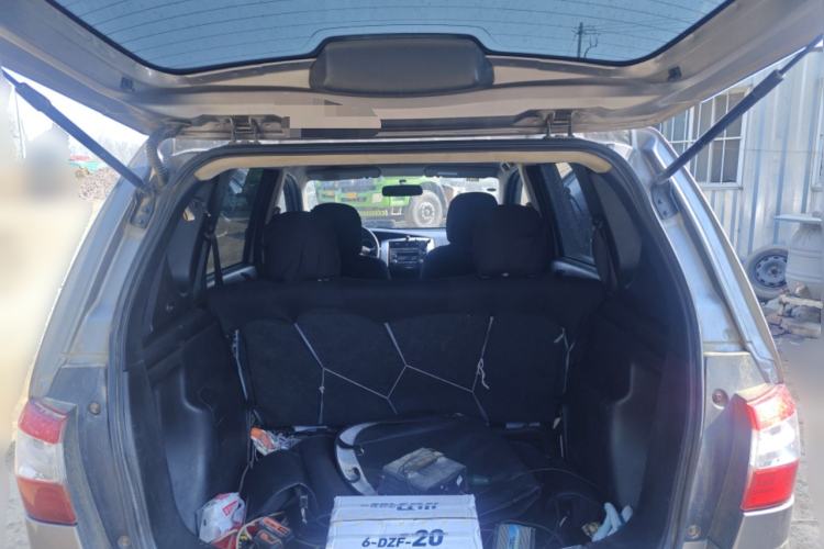 Used Nissan Livina 2015 1.6XE Manual Comfort Edition Trunk