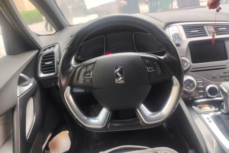 Used DS 5 2012 1.6T Elegant Edition Steering Wheel
