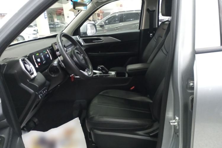 Used Great Wall King Kong Poer 2024 2.0T Automatic 8AT Diesel Two-Wheel-Drive Elite Flatbed