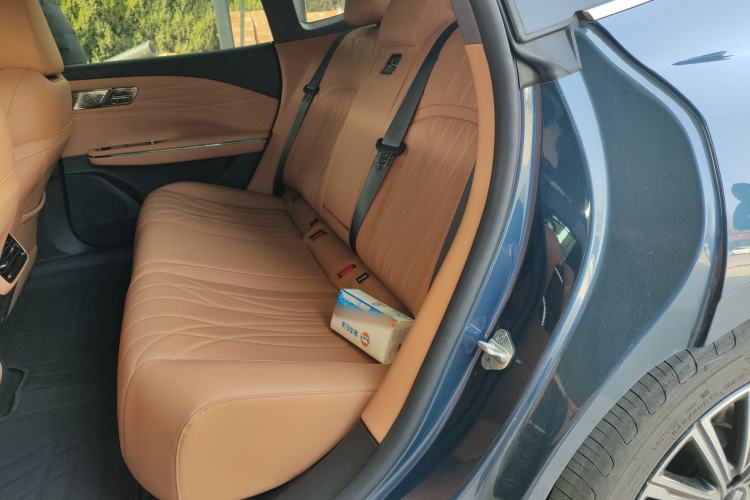 Used Geely Galaxy 8 2025 130km EM-P Exploration Edition
