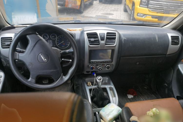 Used JMC Baodian 2018 2.9T New Value-Packed Two-Wheel-Drive Diesel Comfort Version with Extended Cargo Bed – JX4D30B5L
