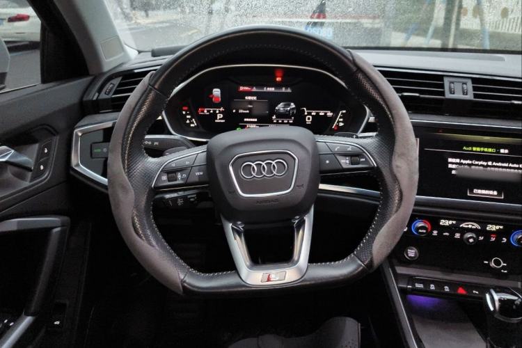 Used Audi Q3 2020 40 TFSI Fashion Dynamic Model