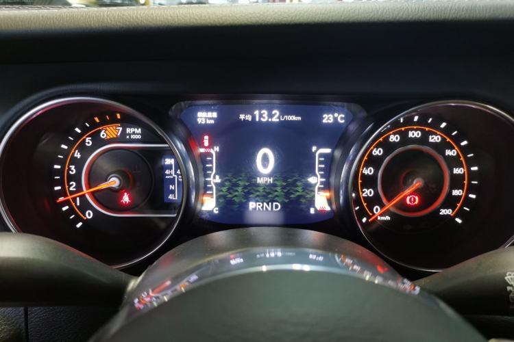 Used Jeep Wrangler 2019 2.0T Sahara Four-Door Version China VI Emission Standard