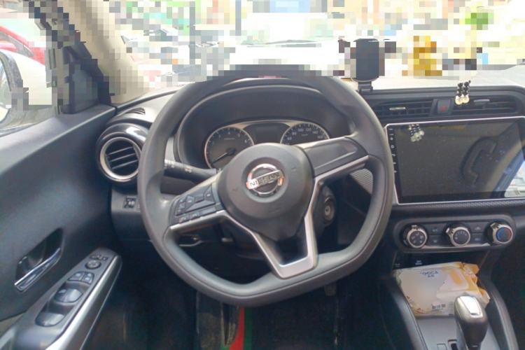 Used Nissan Kicks 2021 1.5L XL CVT Cool Enjoyment Edition Steering Wheel