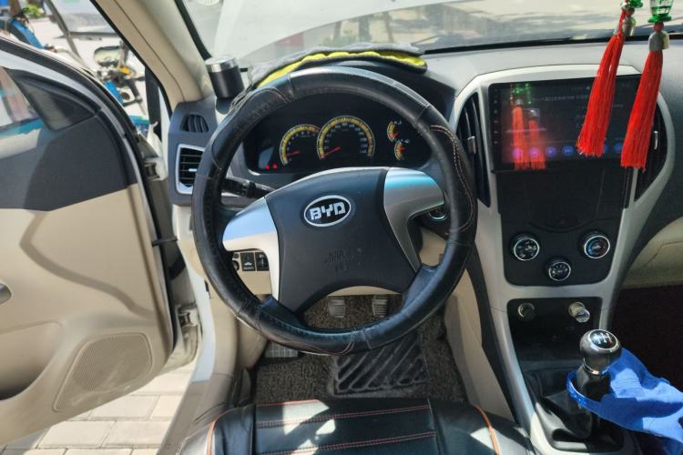 Used BYD F3 2015 Energy-Saving Edition 1.5L Manual Luxury Model