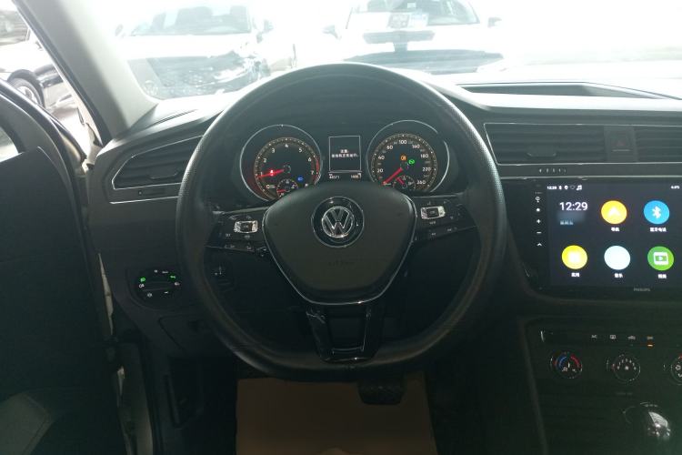 Used Volkswagen Tiguan L 2020 330TSI Automatic Two-Wheel Drive Luxury Edition China VI Standard
