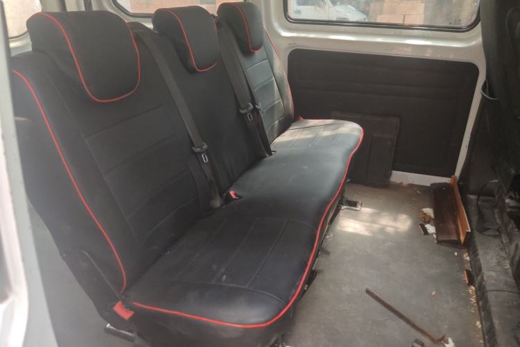 Used Ford Transit 2017 2.0T Diesel Van Short Wheelbase Low Roof China V Standard Left Rear Seat