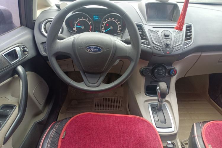 Used Ford Fiesta 2013 Sedan 1.5L Automatic Fashion Edition
