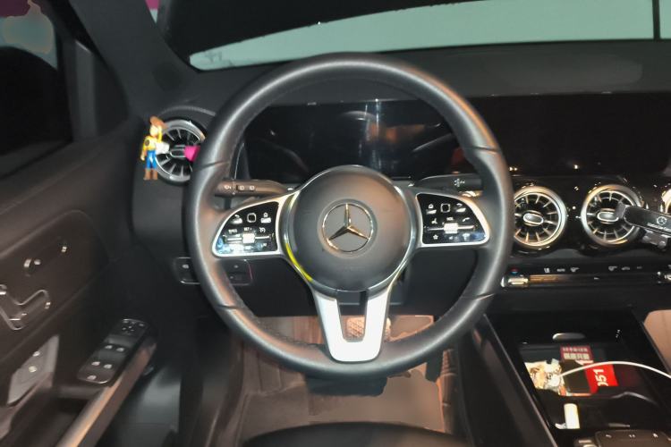 Used Mercedes-Benz GLB 2023 GLB 220 Fashion Model Steering Wheel
