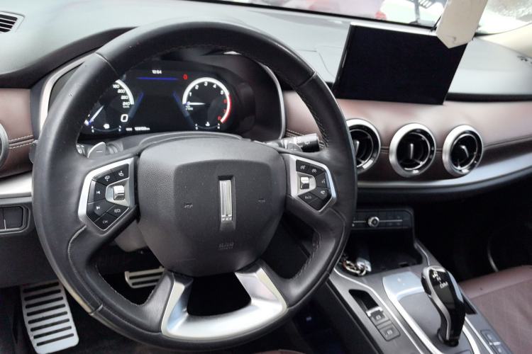 Used Wey VV6 2018 2.0T Two-Wheel-Drive Ultra-Luxury Version China V Standard