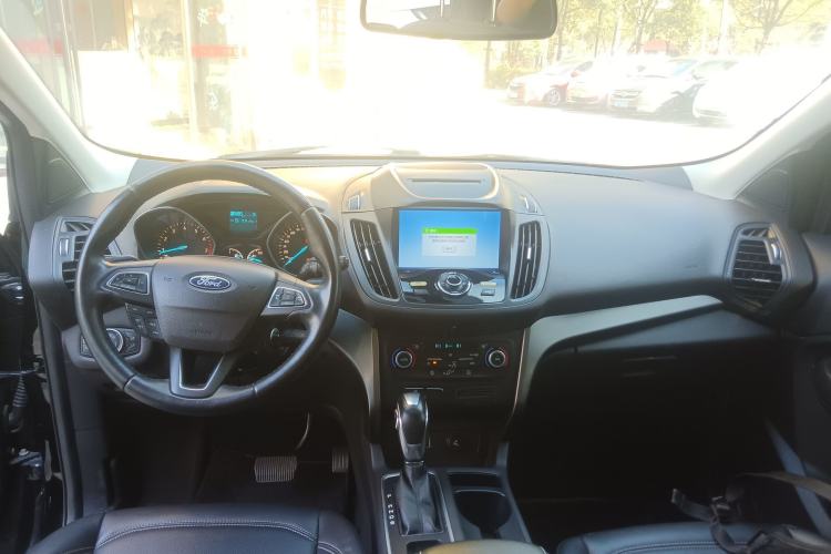 Used Ford Kuga 2018 Facelifted EcoBoost 180 Two-Wheel-Drive Platinum Wing Edition
