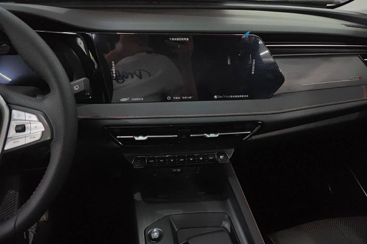 Used Oshan X7 PLUS 2022 1.5T Blue Whale Edition Automatic Geeker Flagship Model
