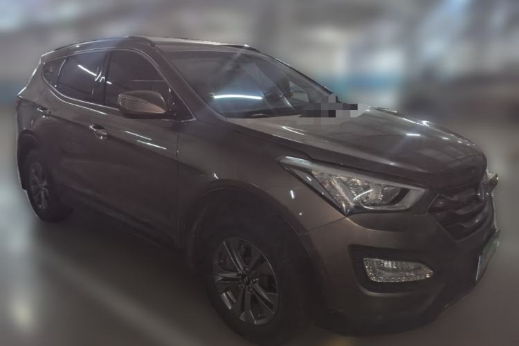 Used Hyundai Santa Fe 2013 Revised Version 2.4L Automatic All-Wheel Drive Luxury Trim
