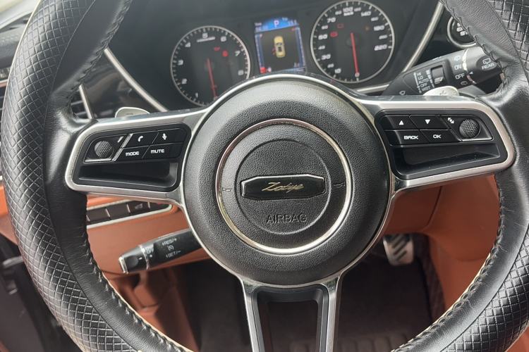 Used Zotye T700 2017 1.8T Dual-Clutch Luxury Model