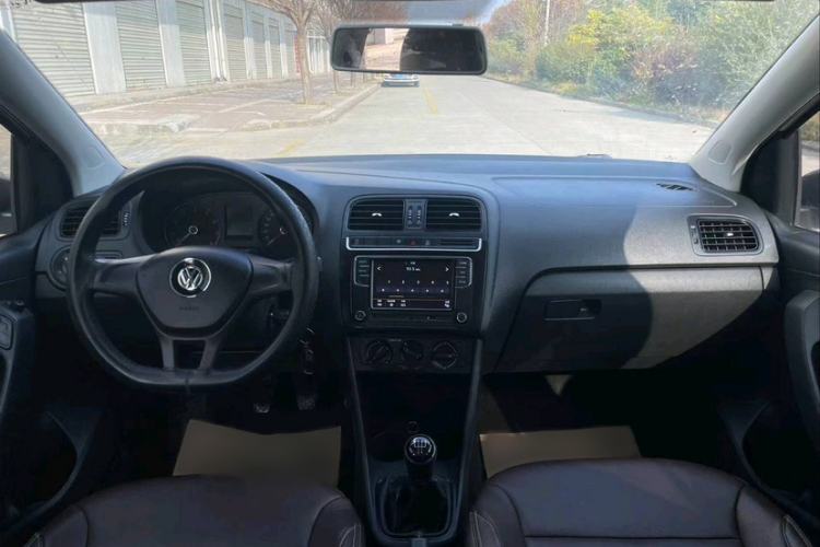 Used Volkswagen Polo 2018 1.5L Manual Drive-Comfort Model
