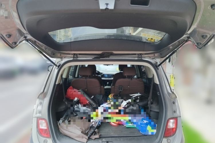 Used Buick GL6 2018 18T 6-Seater Luxury Model Trunk