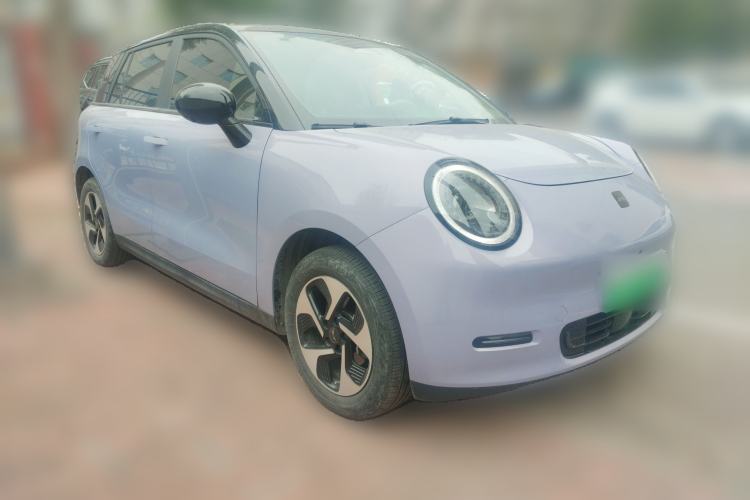 Used JAC Yiwei 3 2023 405km Pro Front Right 45 Deg