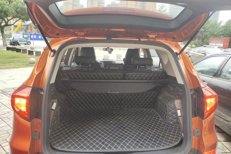 Used BYD Song 2016 GaiShi Edition 1.5TID Automatic Elite Model
