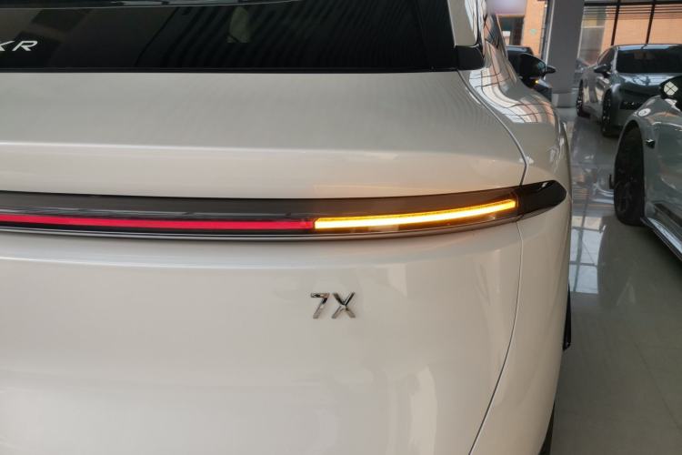 Used Zeekr 7X 2025 100kWh Long-Range All-Wheel Drive Intelligent Driving Version