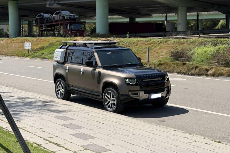 Used Land Rover Defender 2021 110 P400 X Exterior 11