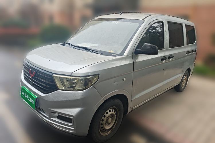 Used Wuling Hongguang V 2019 1.5L Jingqu Version China VI LAR