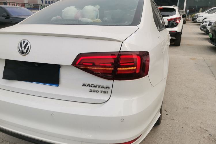 Used Volkswagen Sagitar 2016 280TSI Automatic R-Line Right Rear Taillight