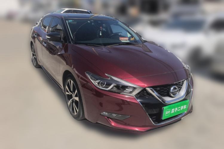 Used Nissan Maxima 2016 2.5L XL Luxury Edition Front Right 45 Deg