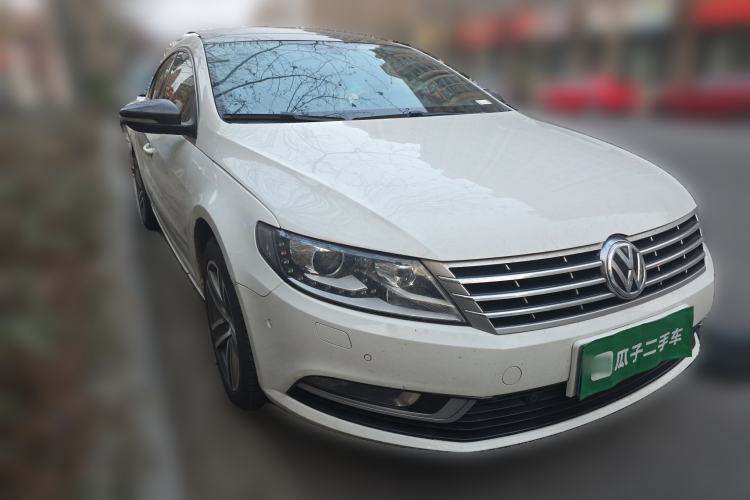 Used Volkswagen FAW-Volkswagen CC 2015 1.8TSI Luxury Model Front Right 45 Deg