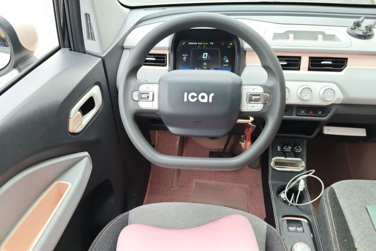 Used Chery QQ Ice Cream 2022 170km Sundae Phosphate Lithium-Ion Steering Wheel