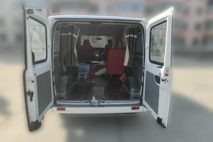 Used SAIC MAXUS Xintu V80 2025 PRO Aoyuntong 2.0T Manual Long Wheelbase Ultra-Low Roof 6/7/8/9-Seater Trunk