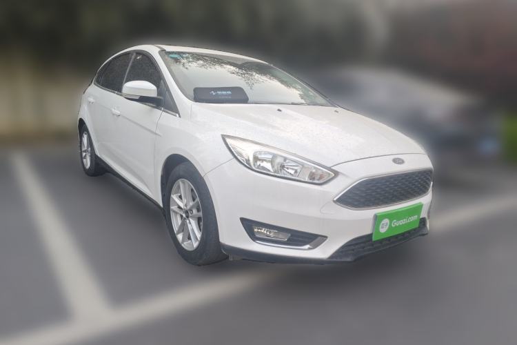 Used Ford Focus 2017 Hatchback EcoBoost 180 Automatic Elite Model Front Right 45 Deg