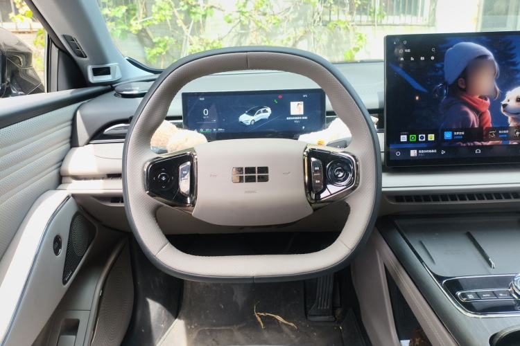 Used Geely Galaxy 8 2025 130km EM-i Prestige Edition Steering Wheel