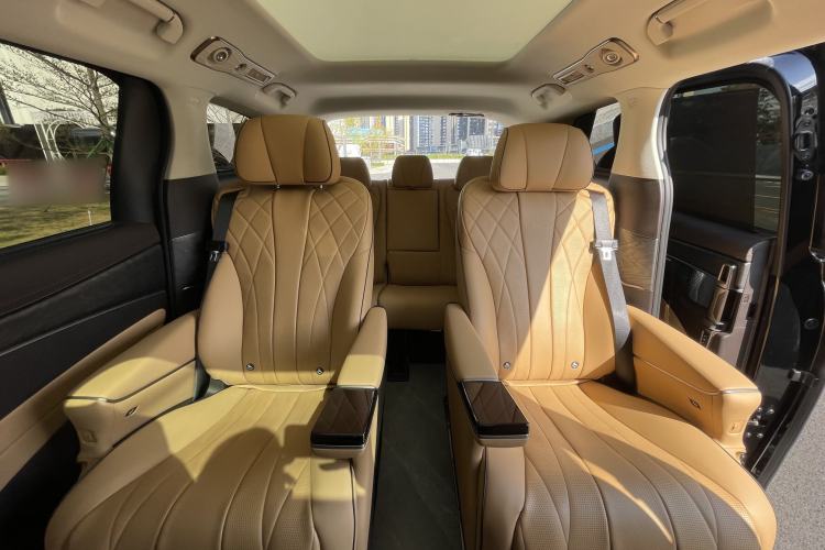 Used Denza D9 2024 DM-i 980 Four-Wheel Drive Prestige Model