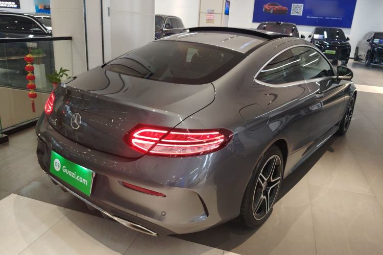 Used Mercedes-Benz C-Class 2019 C 260 Coupe Rear Right 45 Deg