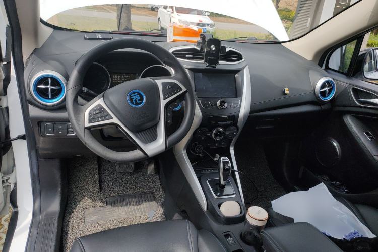 Used BYD Yuan New Energy 2018 EV360 Smart Connect Cool Edition
