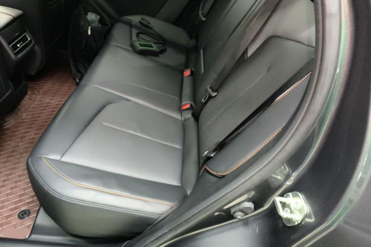Used CHANGAN OSHAN Z6 2023 Blue Whale 1.5T DCT Smart Edition Left Rear Seat