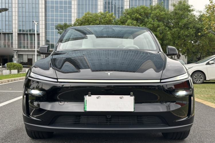 Used Tesla Model Y 2026 Model Long-Range Rear-Wheel-Drive Version Exterior 2