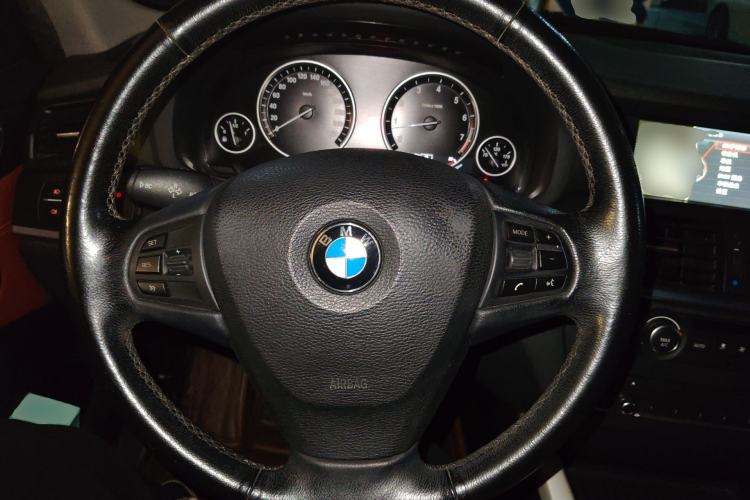Used BMW X3 2012 xDrive28i Leading Model Steering Wheel