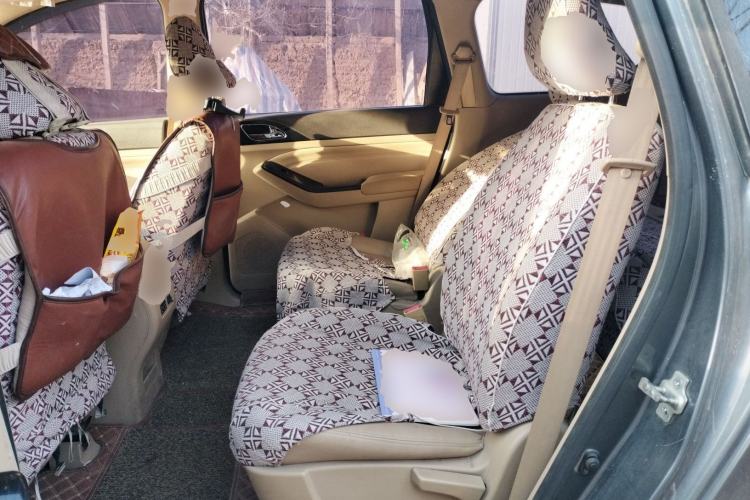 Used Baojun 730 2014 1.5L manual Comfort ESP version 7 seats
