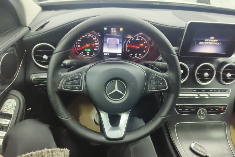 Used Mercedes-Benz C-Class 2018 C 180 L Fashion Edition Sport Version Steering Wheel