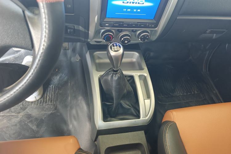 Used JMC Baodian 2018 2.9T New Value-Packed Two-Wheel-Drive Diesel Comfort Version with Extended Cargo Bed – JX4D30B5L
