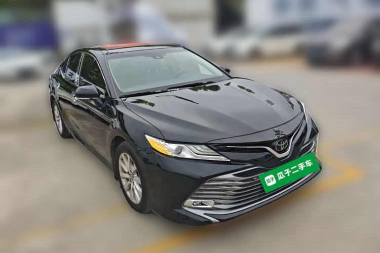 Used Toyota Camry 2018 2.0G Luxury Edition Front Right 45 Deg