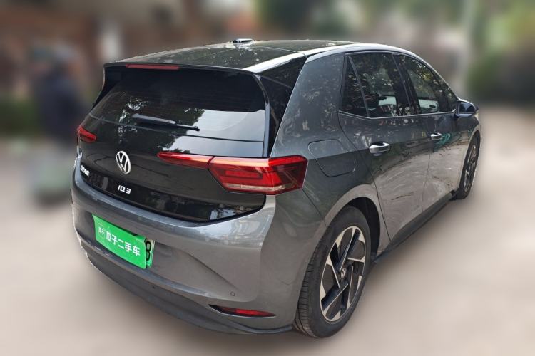 Used Volkswagen ID.3 2024 Pure & Smart Edition Rear Right 45 Deg