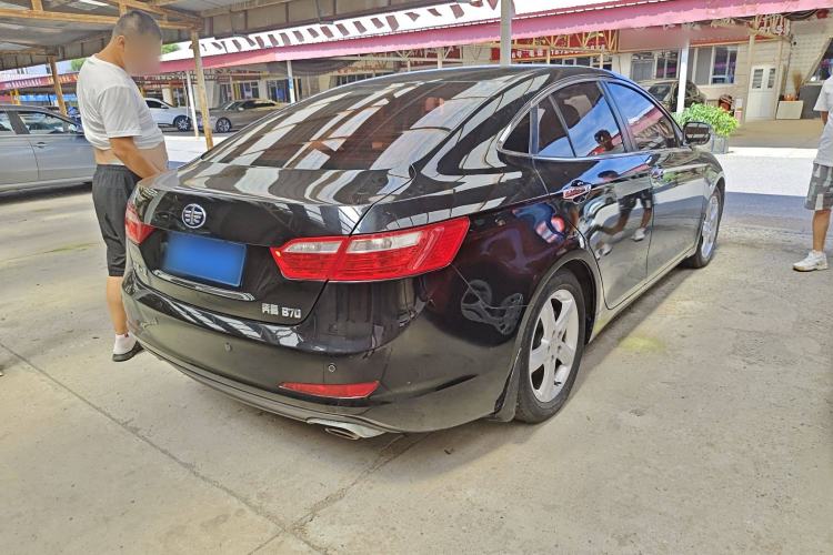 Used Bestune B70 2014 2.0L manual luxury version