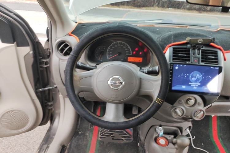 Used Nissan Sunny 2011 1.5XE CVT Comfort Edition Steering Wheel